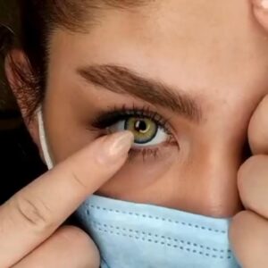 Lentilles de contact colorées